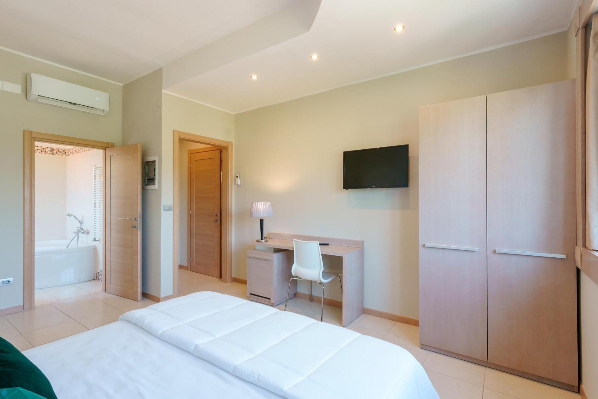 Dimora Lucia Hotel Martina Franca Exterior photo